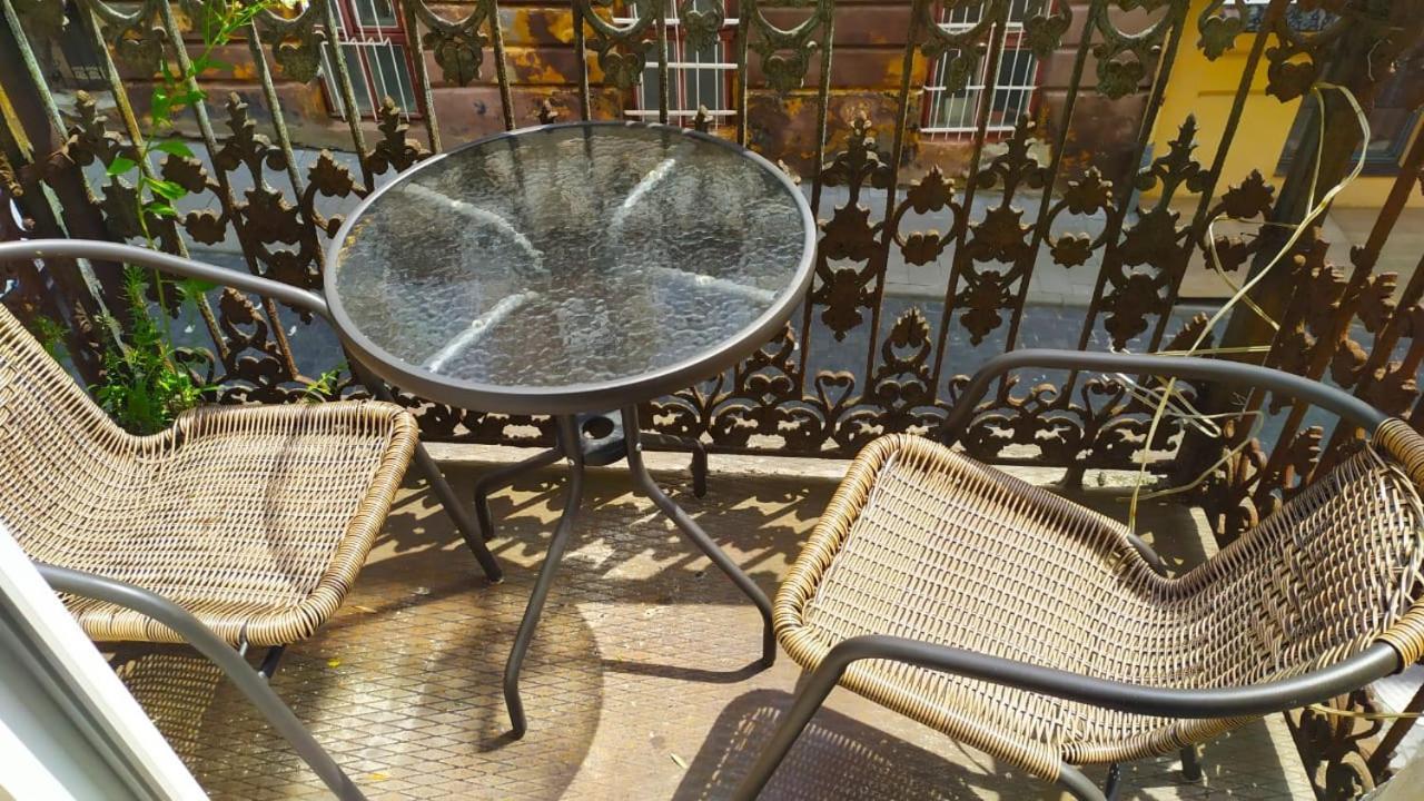 Ляльковий Театр Не Мансарда Lviv Exteriör bild